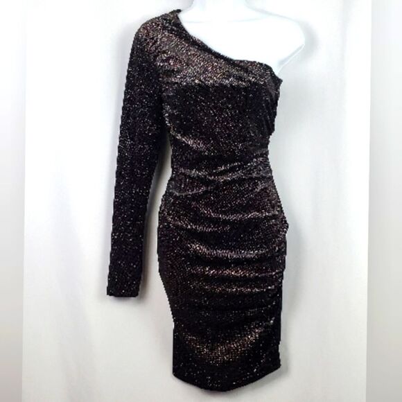 GB Dress - Picture 2 of 11